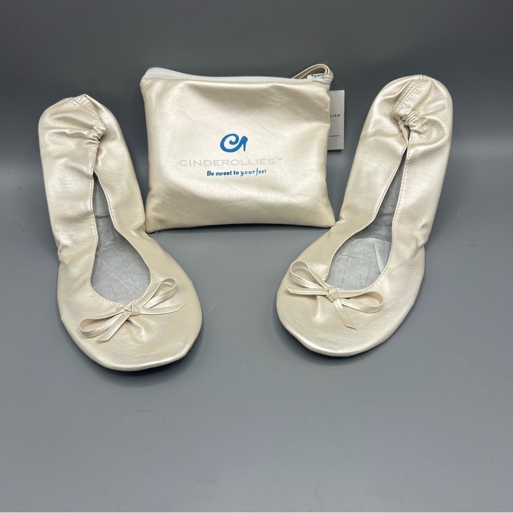 Cinderollies Ivory Foldable Ballet Flats Womenâs Travel Portable Slip On Shoes